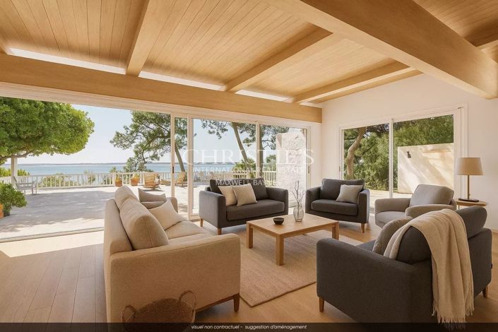 Image No.5-6 Bed House for sale