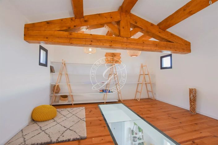 Image No.14-5 Bed House for sale