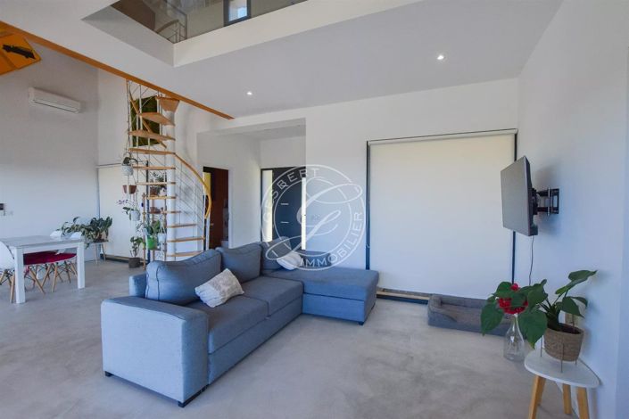 Image No.15-5 Bed House for sale