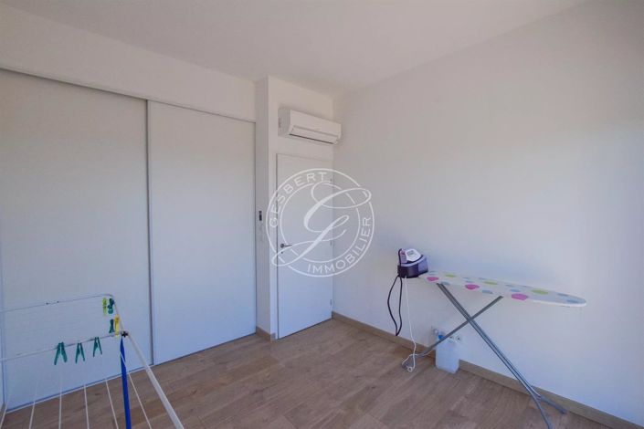 Image No.25-5 Bed House for sale