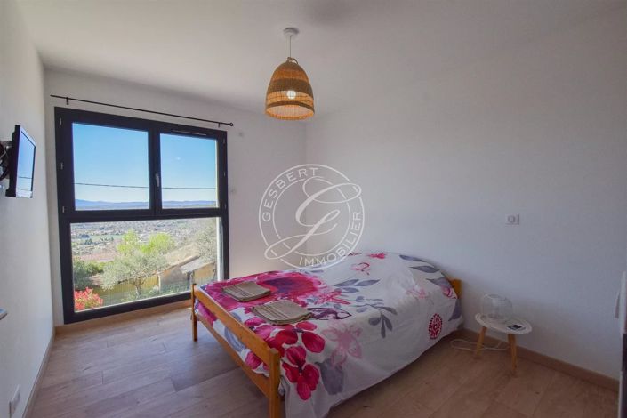 Image No.34-5 Bed House for sale