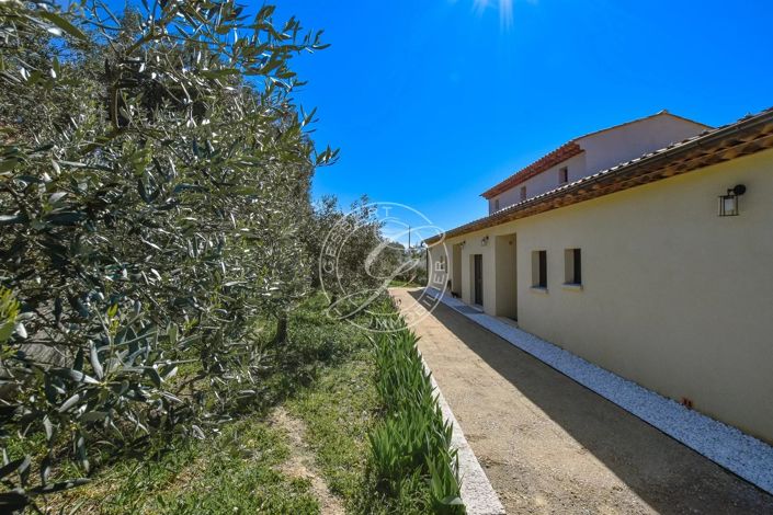 Image No.35-5 Bed House for sale