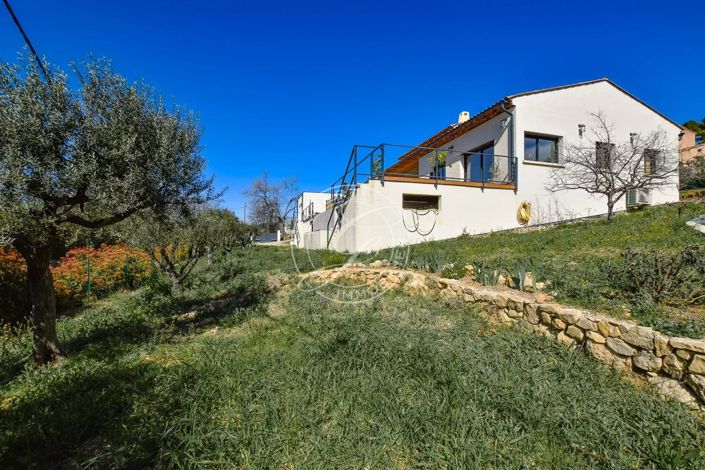 Image No.37-5 Bed House for sale