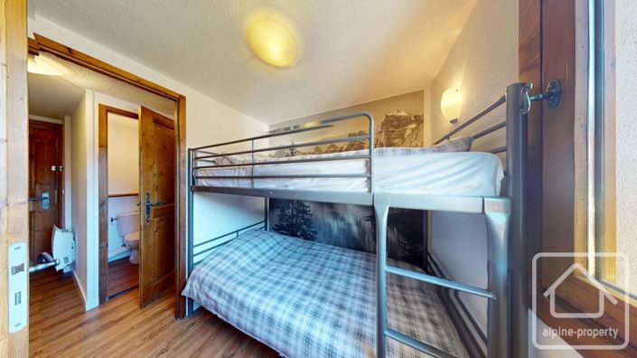 Image No.12-2 Bed Apartment for sale