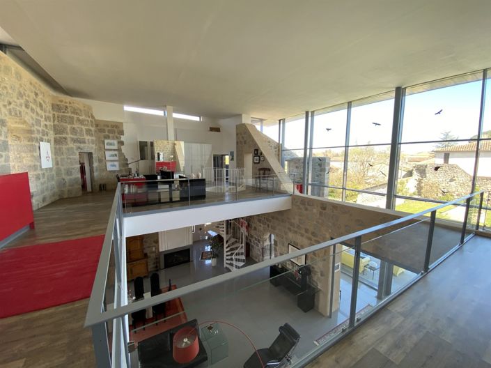 Image No.14-4 Bed Property for sale