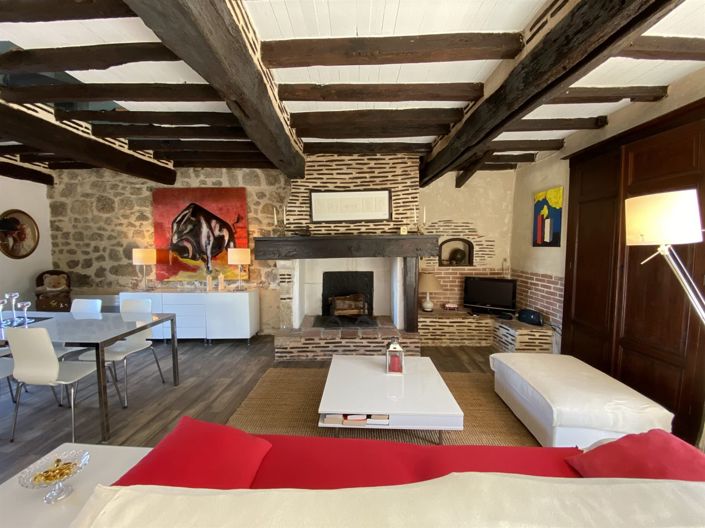 Image No.24-4 Bed Property for sale