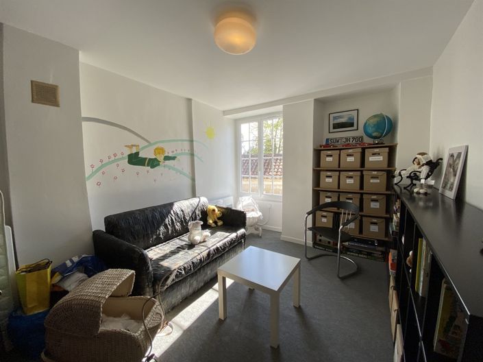 Image No.28-4 Bed Property for sale