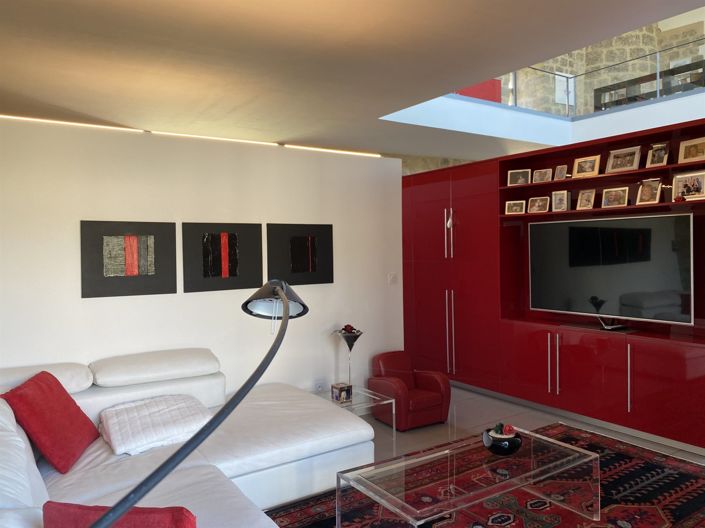 Image No.9-4 Bed Property for sale