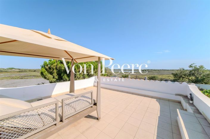 Image No.10-3 Bed House for sale