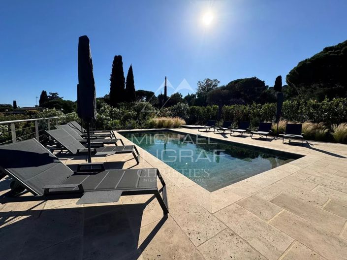 Image No.12-5 Bed House for sale