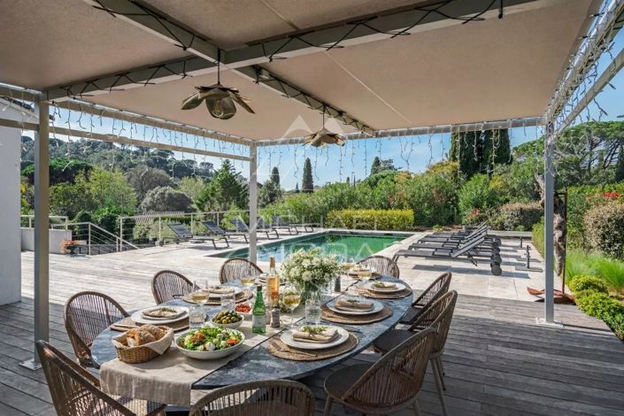 Image No.19-5 Bed House for sale