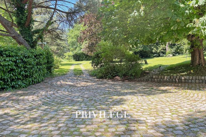 Image No.9-Maison de 4 chambres à vendre à Ecully