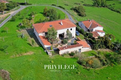 1 - Lentilly, House
