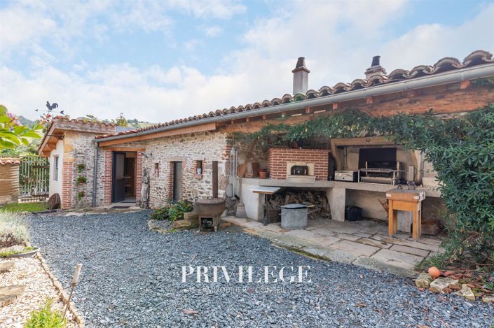 Image No.8-5 Bed House for sale