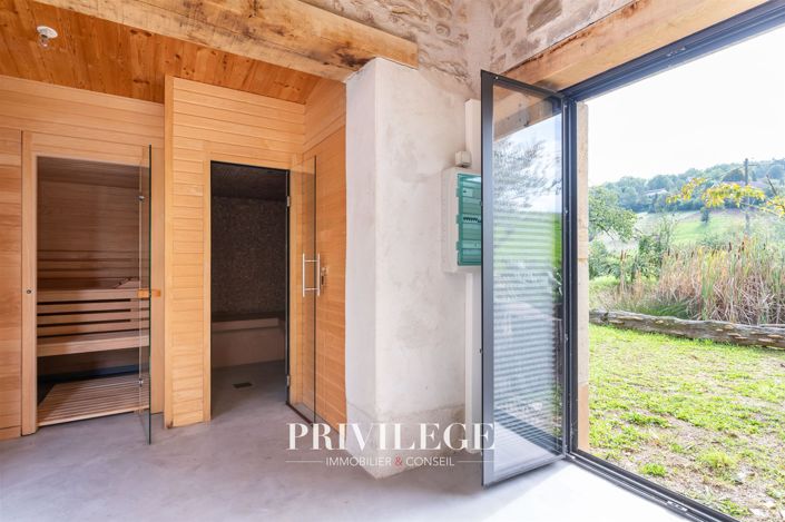 Image No.9-5 Bed House for sale