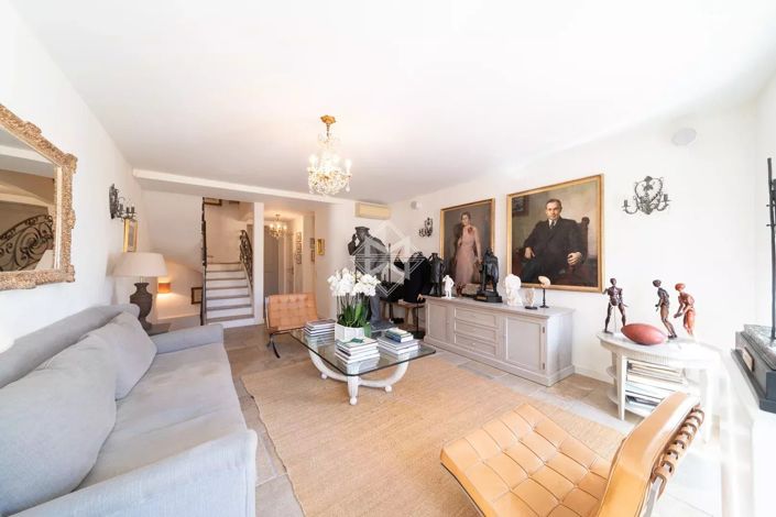 Image No.2-3 Bed House for sale