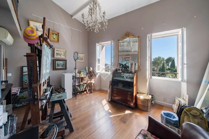 Image No.4-2 Bed House for sale