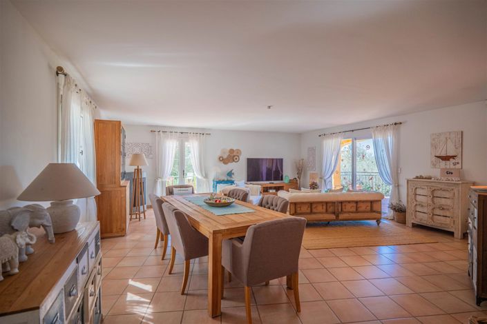 Image No.14-5 Bed House for sale