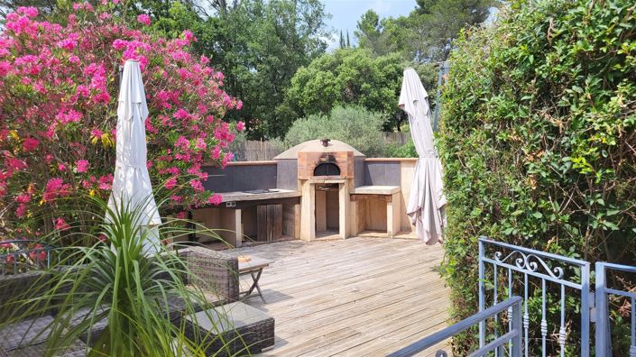 Image No.16-5 Bed House for sale