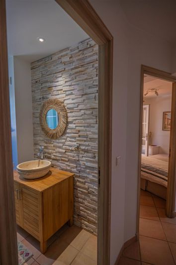 Image No.19-5 Bed House for sale