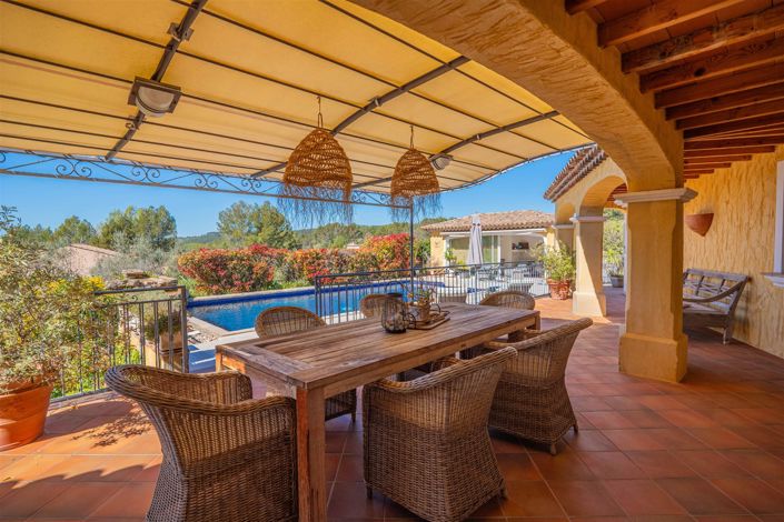 Image No.2-5 Bed House for sale