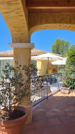 Image No.27-5 Bed House for sale