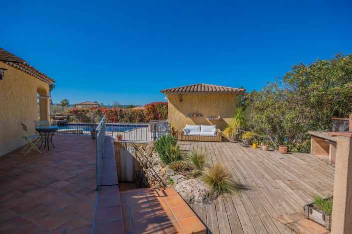 Image No.3-5 Bed House for sale