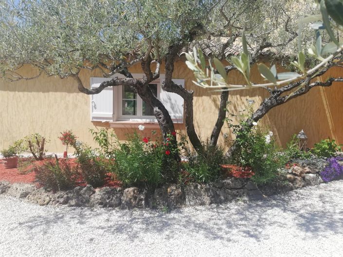 Image No.33-5 Bed House for sale