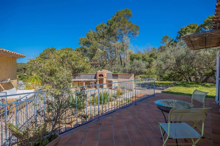 Image No.4-5 Bed House for sale