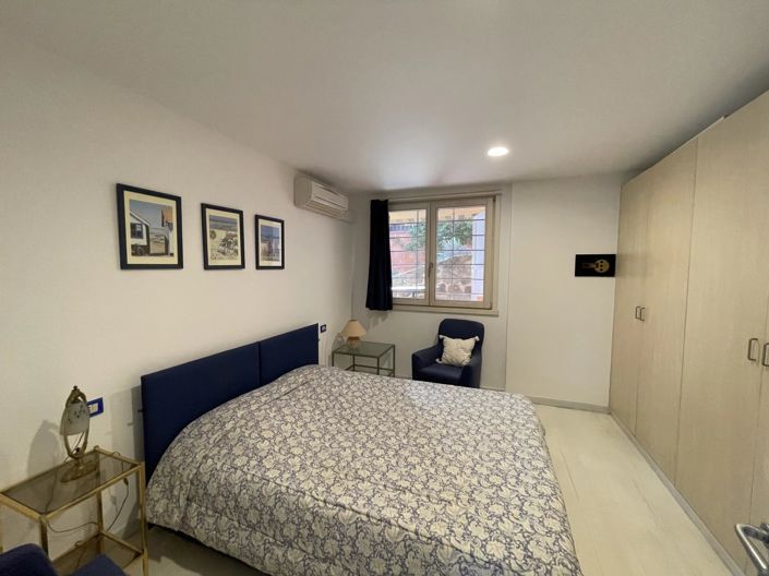 Image No.13-4 Bed House for sale