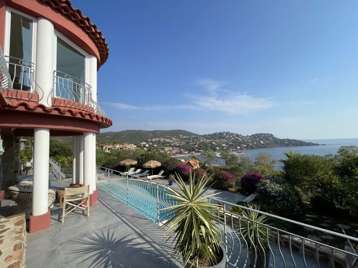 Image No.20-4 Bed House for sale
