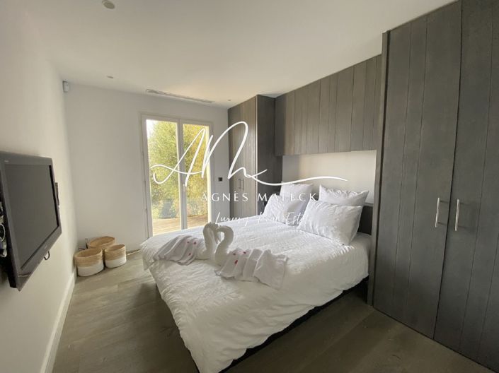 Image No.15-4 Bed House for sale