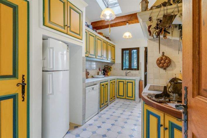 Image No.14-3 Bed House for sale