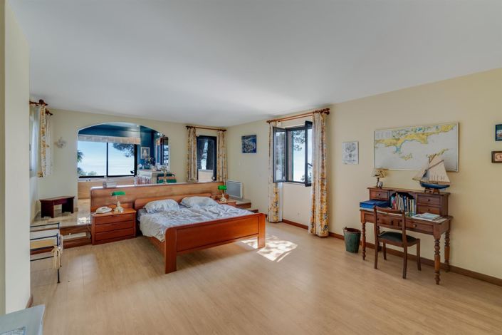 Image No.19-3 Bed House for sale