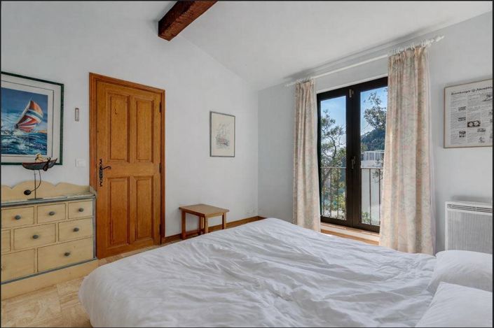 Image No.25-3 Bed House for sale