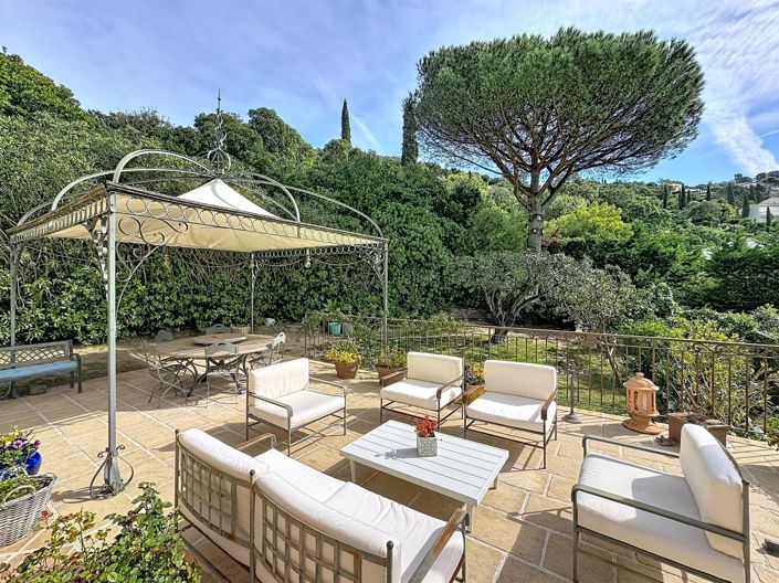 Image No.3-4 Bed House for sale