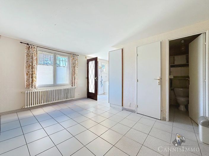 Image No.13-4 Bed House for sale