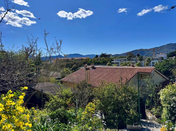 Image No.3-3 Bed House for sale