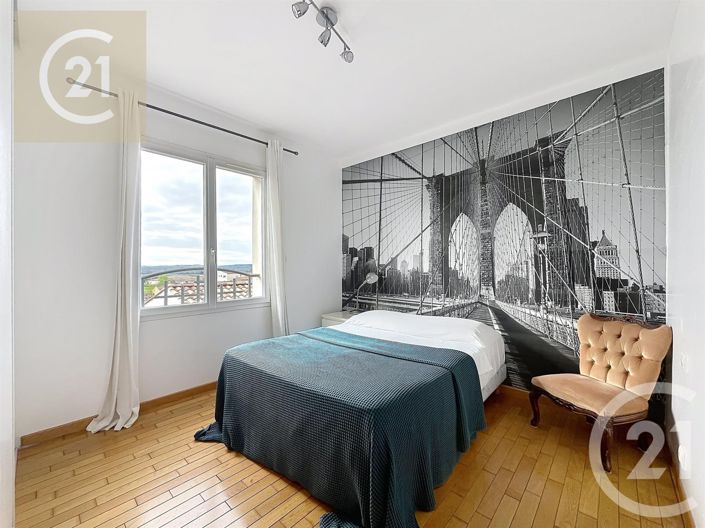 Image No.16-5 Bed House for sale