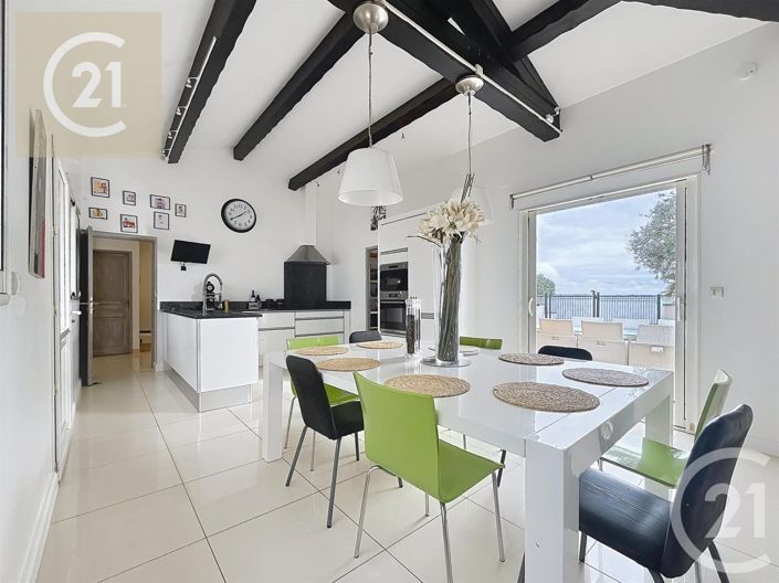 Image No.3-5 Bed House for sale