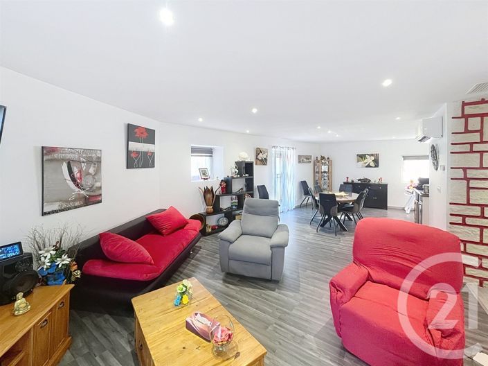 Image No.6-2 Bed House for sale