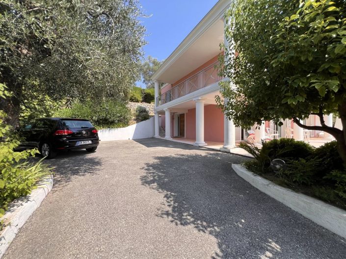 Image No.21-4 Bed House for sale