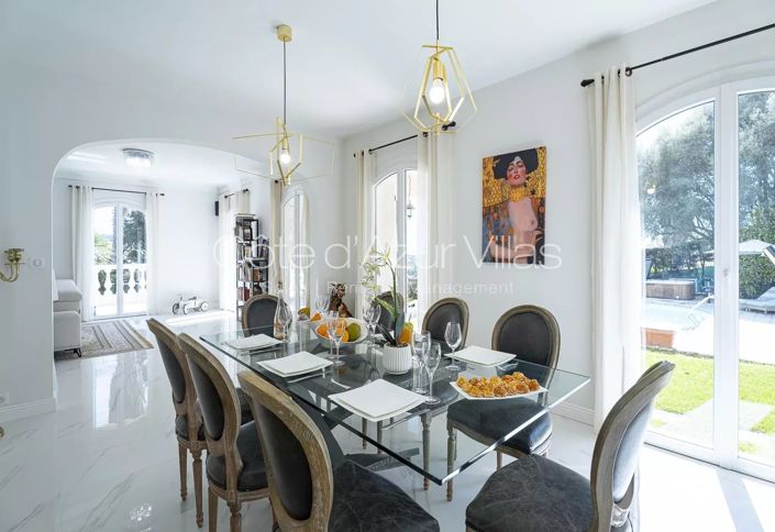 Image No.9-5 Bed House for sale