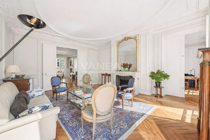 Image No.4-4 Bed Apartment for sale