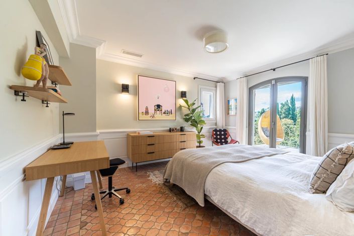 Image No.26-5 Bed House for sale