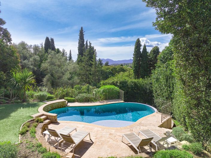 Image No.5-5 Bed House for sale