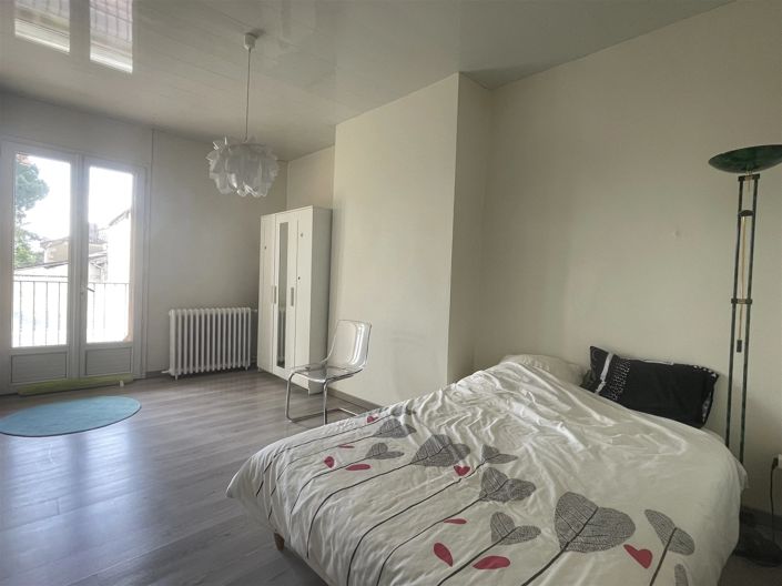 Image No.15-5 Bed House for sale