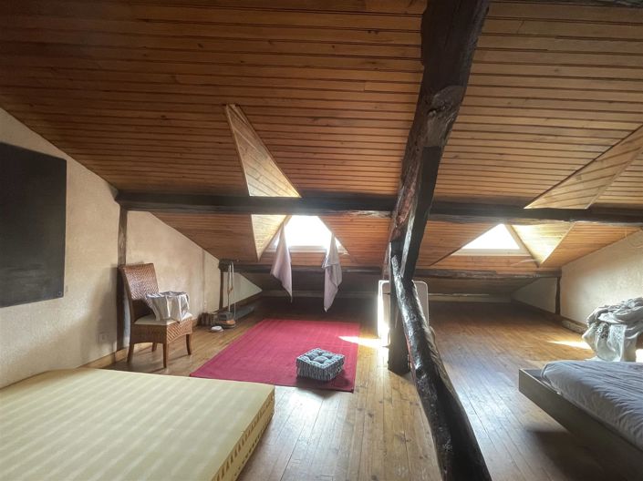 Image No.17-5 Bed House for sale