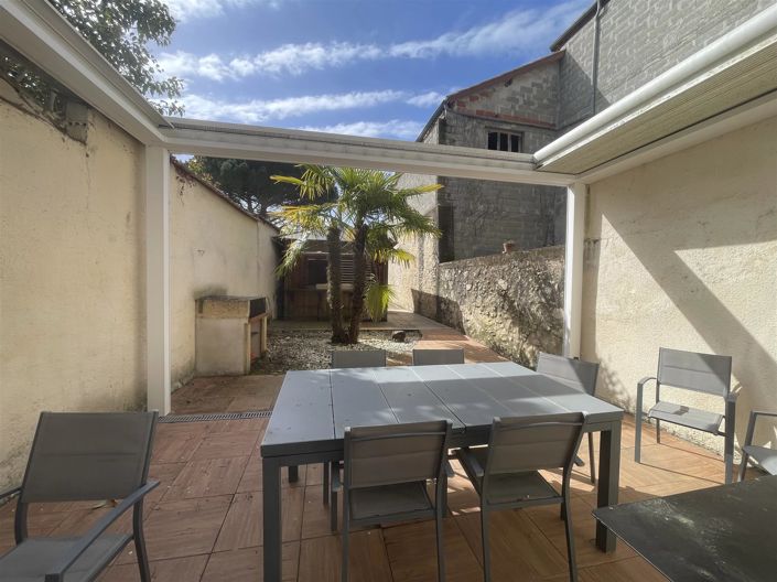 Image No.3-5 Bed House for sale