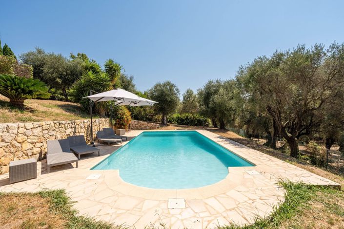 Image No.7-5 Bed House for sale